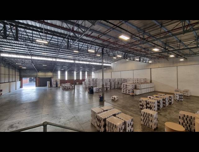 2,943M² WAREHOUSE TO LET IN POMONA